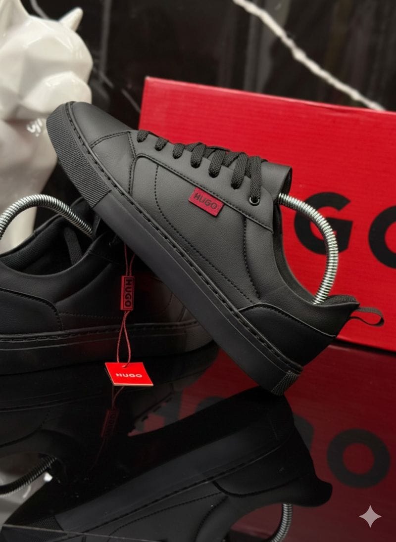 Hugo Boss | Tenis Casual Urban Black con Detalles en Rojo